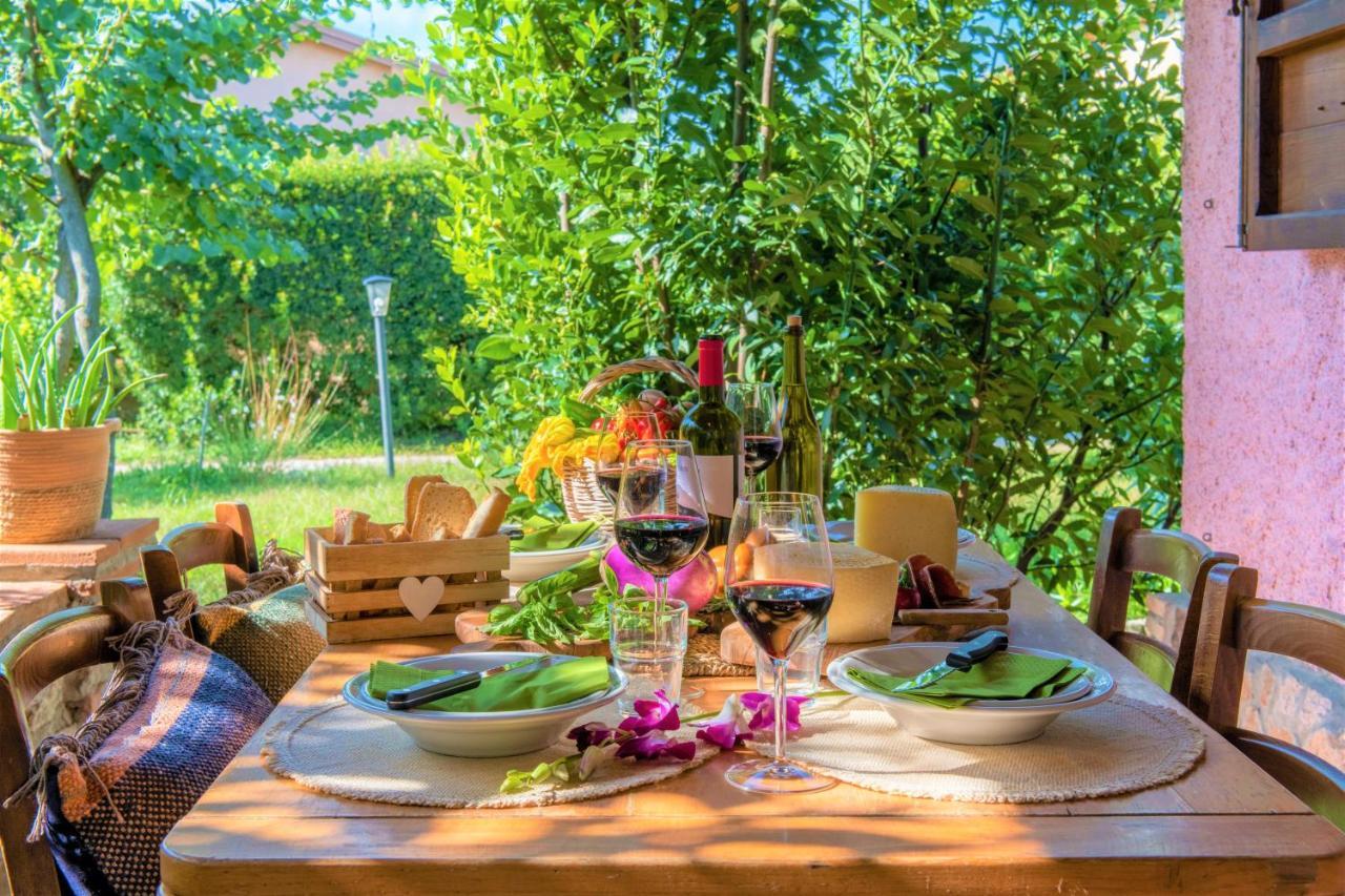 Hostly - Country House Donoratico - Only For Families Bagian luar foto