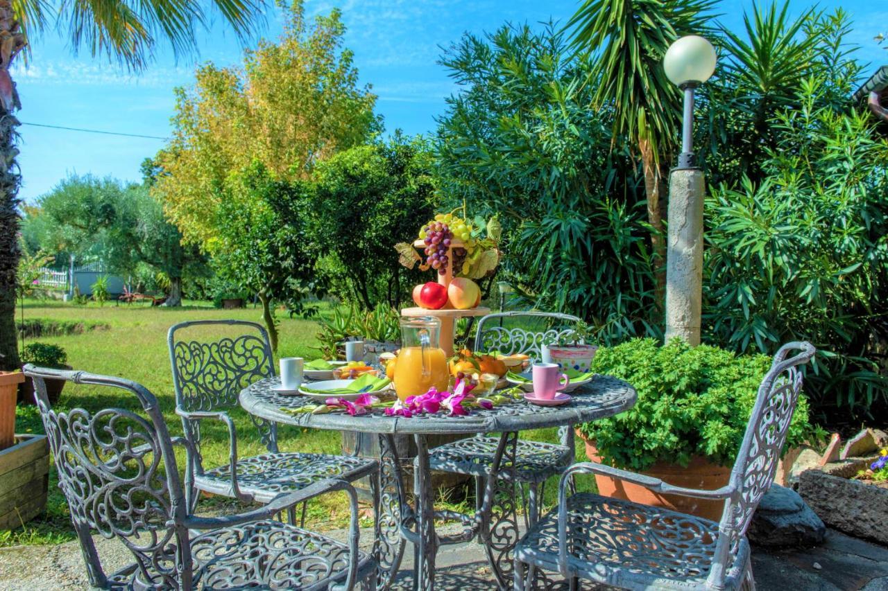 Hostly - Country House Donoratico - Only For Families Bagian luar foto
